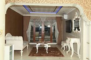 Royal Anka Hotel