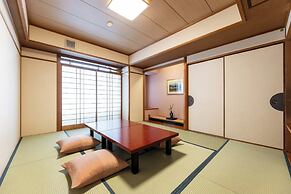 Yamatoya Honten Ryokan Osaka