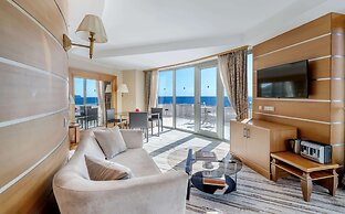 Rixos Sungate - The Land of Legends Access