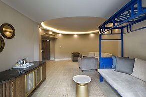 Rixos Sungate - The Land of Legends Access