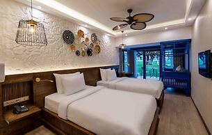 Rixos Sungate - The Land of Legends Access