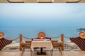 Rixos Sungate - The Land of Legends Access
