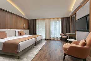 Rixos Sungate - The Land of Legends Access