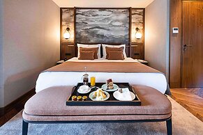 Rixos Sungate - The Land of Legends Access