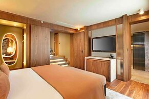 Rixos Sungate - The Land of Legends Access