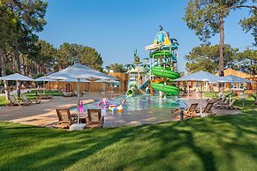 Rixos Sungate - The Land of Legends Access