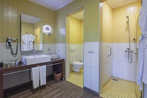 Rixos Sungate - The Land of Legends Access