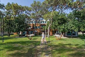 Rixos Sungate - The Land of Legends Access