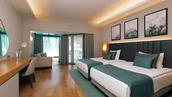 Rixos Sungate - The Land of Legends Access