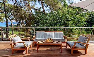 Rixos Sungate - The Land of Legends Access