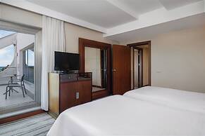 Rixos Sungate - The Land of Legends Access