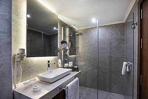 Rixos Sungate - The Land of Legends Access