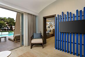 Rixos Sungate - The Land of Legends Access