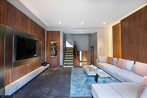 Rixos Sungate - The Land of Legends Access