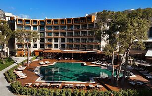Rixos Sungate - The Land of Legends Access