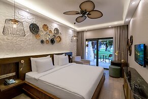 Rixos Sungate - The Land of Legends Access