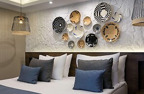 Rixos Sungate - The Land of Legends Access