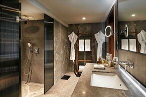 Rixos Sungate - The Land of Legends Access