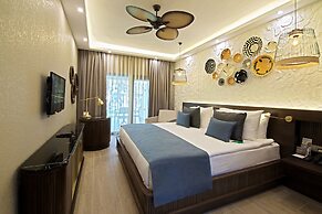 Rixos Sungate - The Land of Legends Access