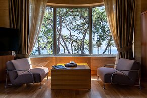 Rixos Sungate - The Land of Legends Access