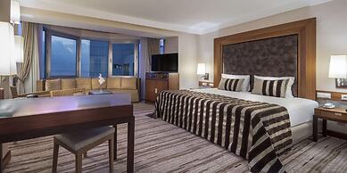 Rixos Sungate - The Land of Legends Access