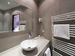 MOMA1890 Boutique Hotel