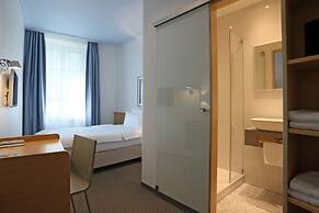 MOMA1890 Boutique Hotel