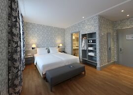 MOMA1890 Boutique Hotel
