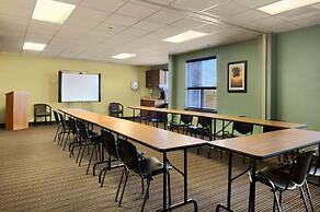 Super 8 by Wyndham Kapuskasing
