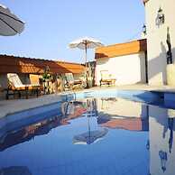Serenada Golden Palace - Boutique Hotel