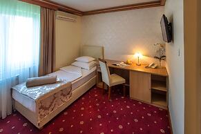 Cezar Hotel