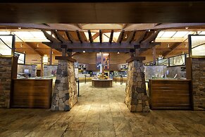 Maswik Lodge - Inside the Park