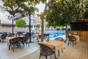 Kandelor Hotel