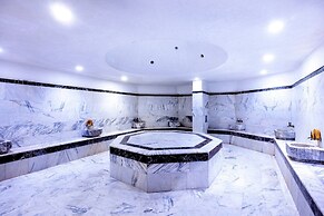 Kandelor Hotel