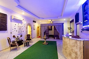 Kandelor Hotel