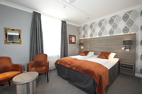 Dr. Holms Hotel