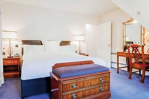 Muthu Queens Hotel