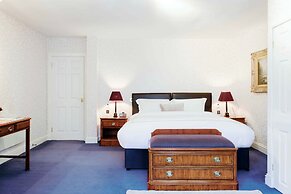 Muthu Queens Hotel