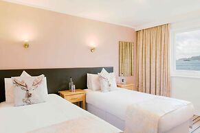 Muthu Queens Hotel