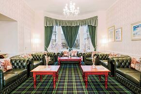 Muthu Queens Hotel