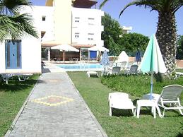 Australia Hotel