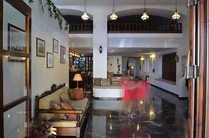 Melpo Hotel