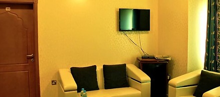 Safari Hotel