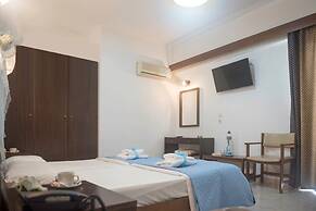 Antonios Hotel