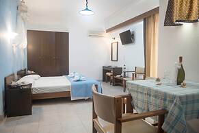 Antonios Hotel