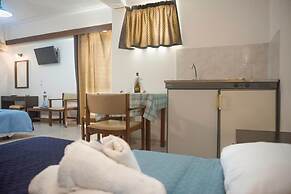 Antonios Hotel