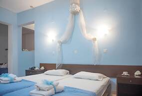 Antonios Hotel