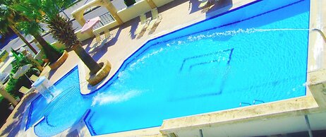 Antonios Hotel