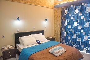 Antonios Hotel