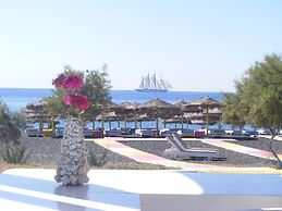Perissa Bay